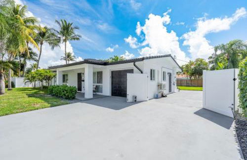 Delilas Chic 3 Bedroom 2 bath Abode with Heated Pool - Foto 53