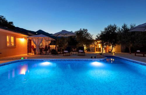Villa Melita - Heated pool, Speed Internet within Nature Park - Foto 17