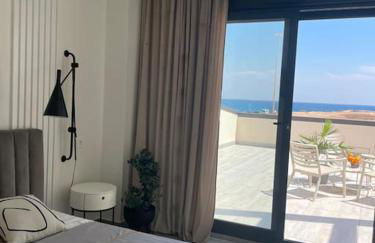 Luxury Villa with pool 1st line the sea - Foto 10