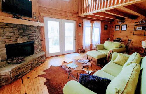 Solar powered log cabin with mountain views, 3acres - Foto 2