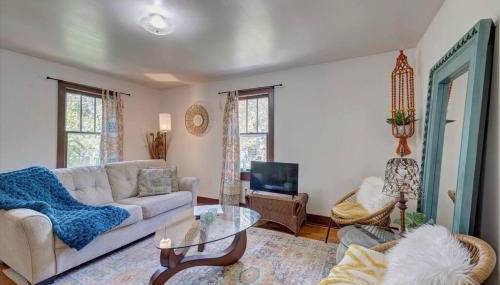 Boho Garden Bungalow Near IU, Downtown, EV Level 2 Station - Foto 4