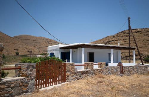 House by the sea - Photo 3