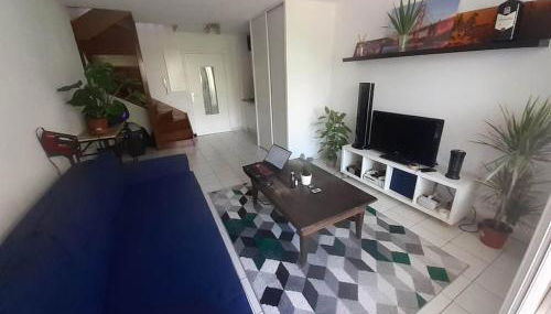 T2 duplex + piscine avec parking - Foto 2