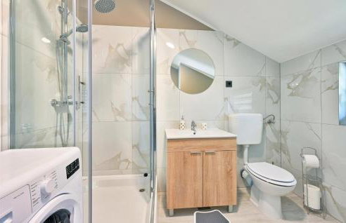 Cozy Home In Vrhi Pregradski With Sauna - Foto 24