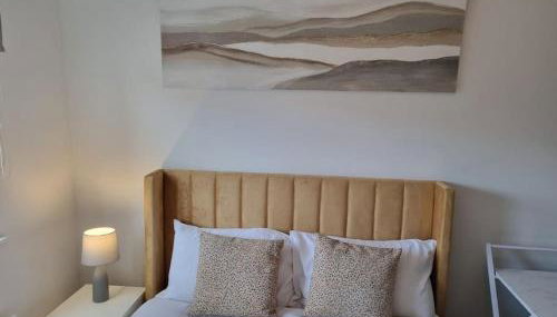 Charming 3Bed House in Strood - Foto 2