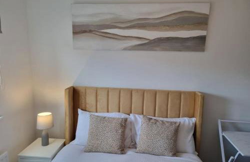 Charming 3Bed House in Strood - Foto 2