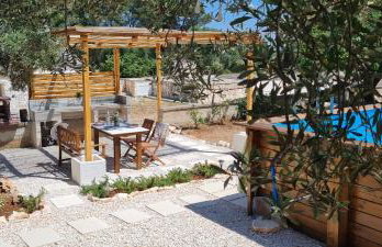 Trullo Serenità Retreat with relaxing pool area - Foto 9