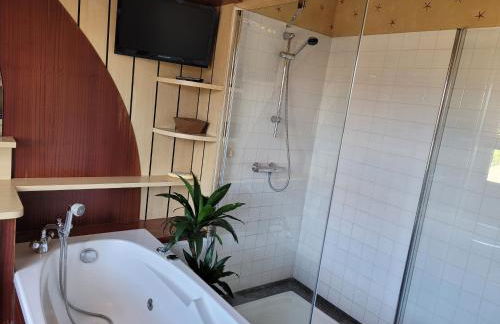 La terrasse, jacuzzi et vue mer Plage à 200m - Foto 15