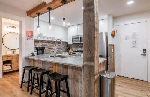 New Listing 2 bedroom +Loft 2 bath Summit E Bldg. #8 condo sleeps 8, Steps to Eagle Lodge/Chair #15 - Foto 17