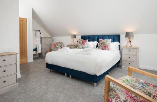 Sunset View, Hot Tub Haven for max 8 people - Photo 6