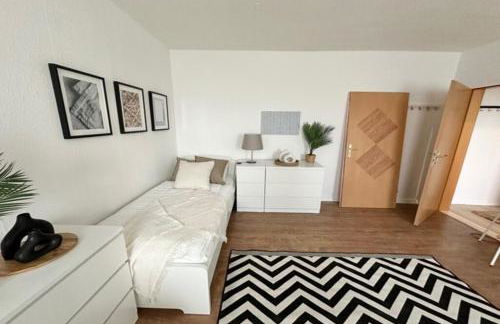 Arbio Monteurzimmer Tremmen Parking Included - Foto 4