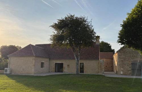 Maison en pierres au cœur du Périgord, 10 personnes, charme authentique - FR-1-616-508 - Foto 1