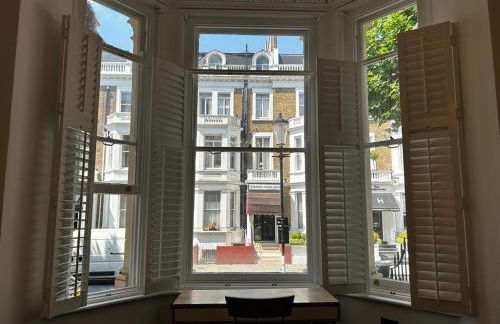 Earl's Court Luxe Apartment - Photo 11