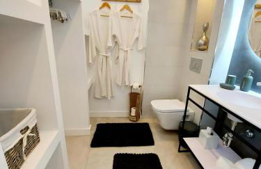 Exclusif Appartement en 1er Ligne, Vue Imprenable, Piscine, Parking Privé à Playa Mucha Vista, Alicante - Photo 9