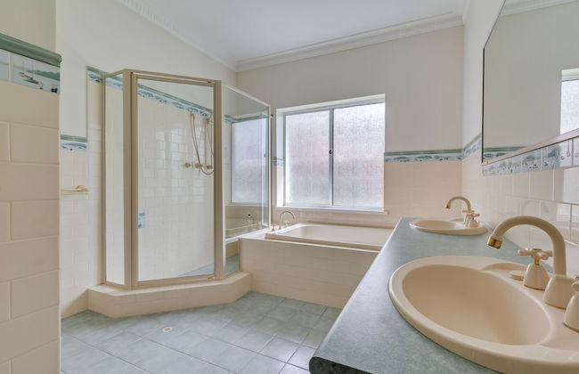 Serpentine Rose - Photo 16