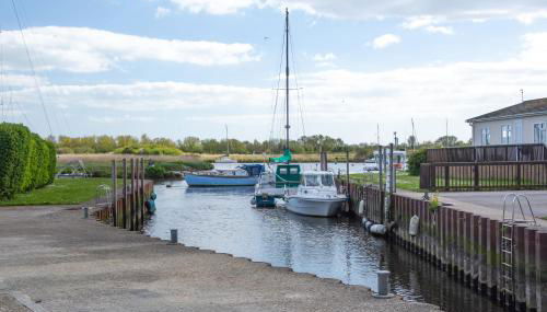 Tranquil Riverside Lodge - Foto 3