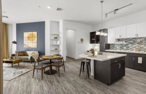 Modern 2BR CozySuites on Town Lake waterfront 03 - Foto 13