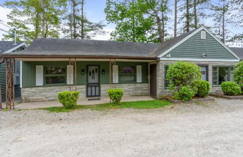 Squam Waterfront 2 bed rental (Suite 6) - Foto 1