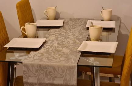 Spacious 3 Bedroom House, 6 beds in Spondon, Derby with Parking - Foto 1