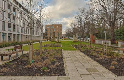 2-Bedroom Modern apt with Gym, roof terrace, Free Parking and 3 min walk to train st - Foto 33