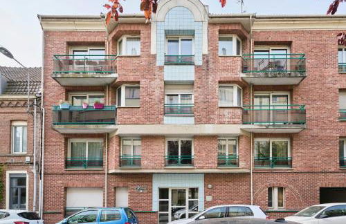 Apartment balconyparking space near train station - Foto 30