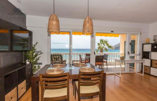 Castillo Beachfront SeaViews - Photo 1