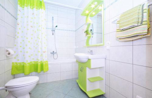 Apartments Punta Milna - Photo 17