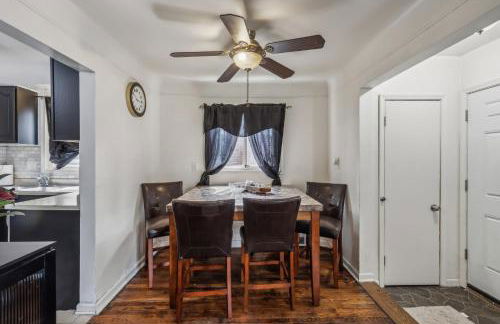 Queen G2 Mansion 3 Bedroom Home by RedAwning - Foto 26