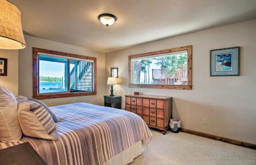 Hot Tub and Lake Tahoe Views Waterfront Retreat - Foto 9