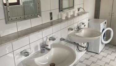 Schönes Goldstar Apartment Nr 3 in der Nähe Hannover Messe - Foto 5