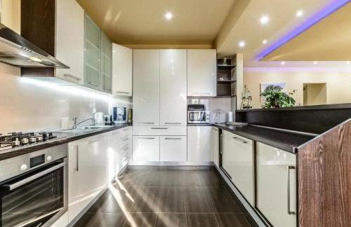 Villa Pave - Six-bedroom Villa With Terrace and Swimming Pool - Foto 31