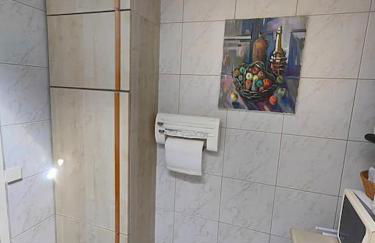 Komplette Wohnung, ruhig gelegen - Foto 23