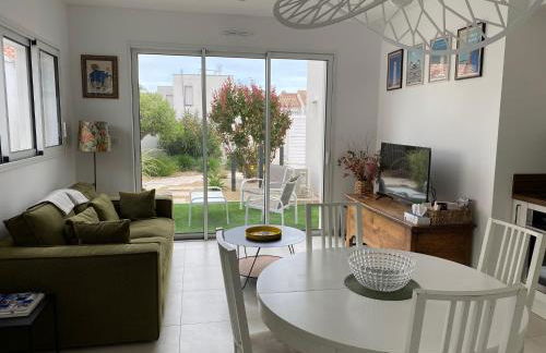 La petite maison zone coulée verte menant a l'océan - Photo 12