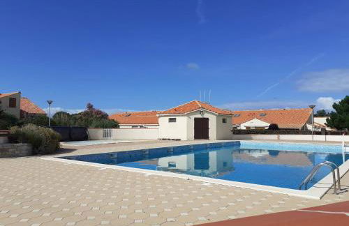 Maison avec piscine commune à 800m de la plage - Foto 1