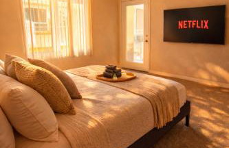 Premium 1 & 2 Bedroom Stay Near Venice Beach with Pool Hot Tub & Cinema - Foto 9