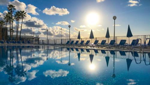 Stunning Views Guaranteed - Photo 1