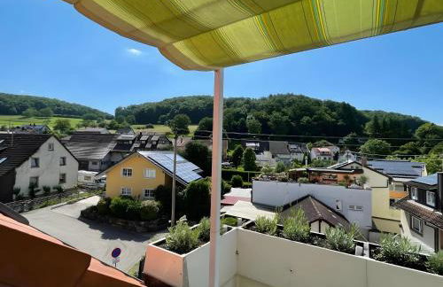 Dachwohnung mit Blick nach Basel - Foto 1