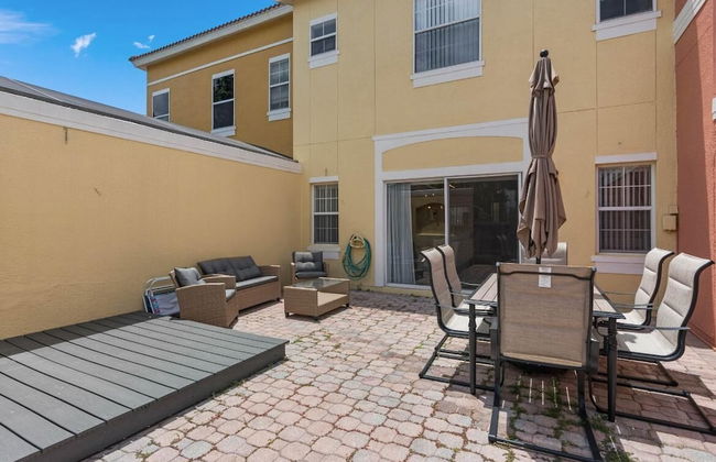 Amazing 3BR 2BA Townhome With Lake View at Terra Verde! - Foto 21