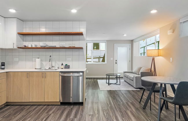 Dancing Wings Retreat Walker Paradise - Photo 4