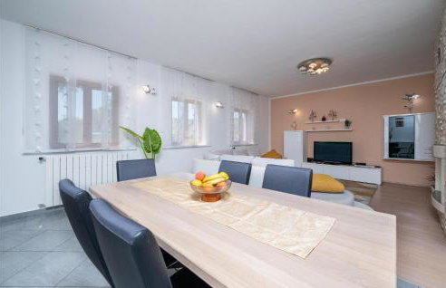 Lovely Home In Susnjevica With Kitchen - Photo 5