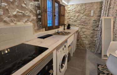 Suite Independiente de 45 m2 con Bañera en Pleno Casco Viejo - Photo 21