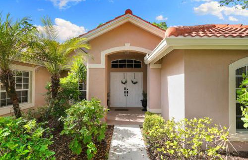 Beautifully-furnished Naples Home l Pool l Hot Tub - Foto 21