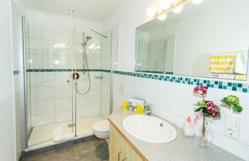 Café Chiemgau und Gästehaus - Foto 20