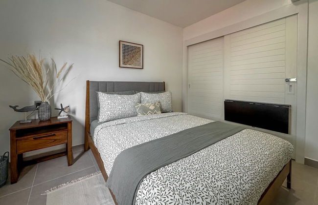 Gorgeous new Beach Apartment - Photo 4