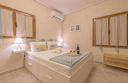 Paralio Astros Beachfront Suites - Photo 19