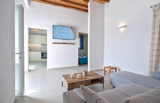 Lefkes Hidden Gem in Lefkes - Photo 5