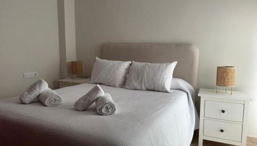 Dúplex céntrico con terraza y parking gratuito - Foto 2