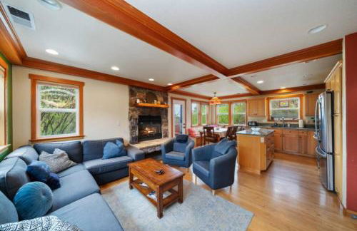 3BR Hot Tub Ocean Views & King Beds Near Beach - Foto 7