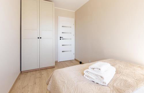 Wejhera Beige Chic Apartment by BookingHost - Foto 13