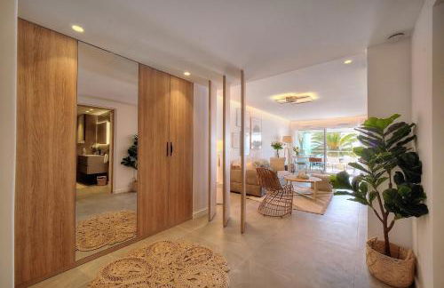 Cannes Luxury Rental - Stunning sea front apartment - Foto 14